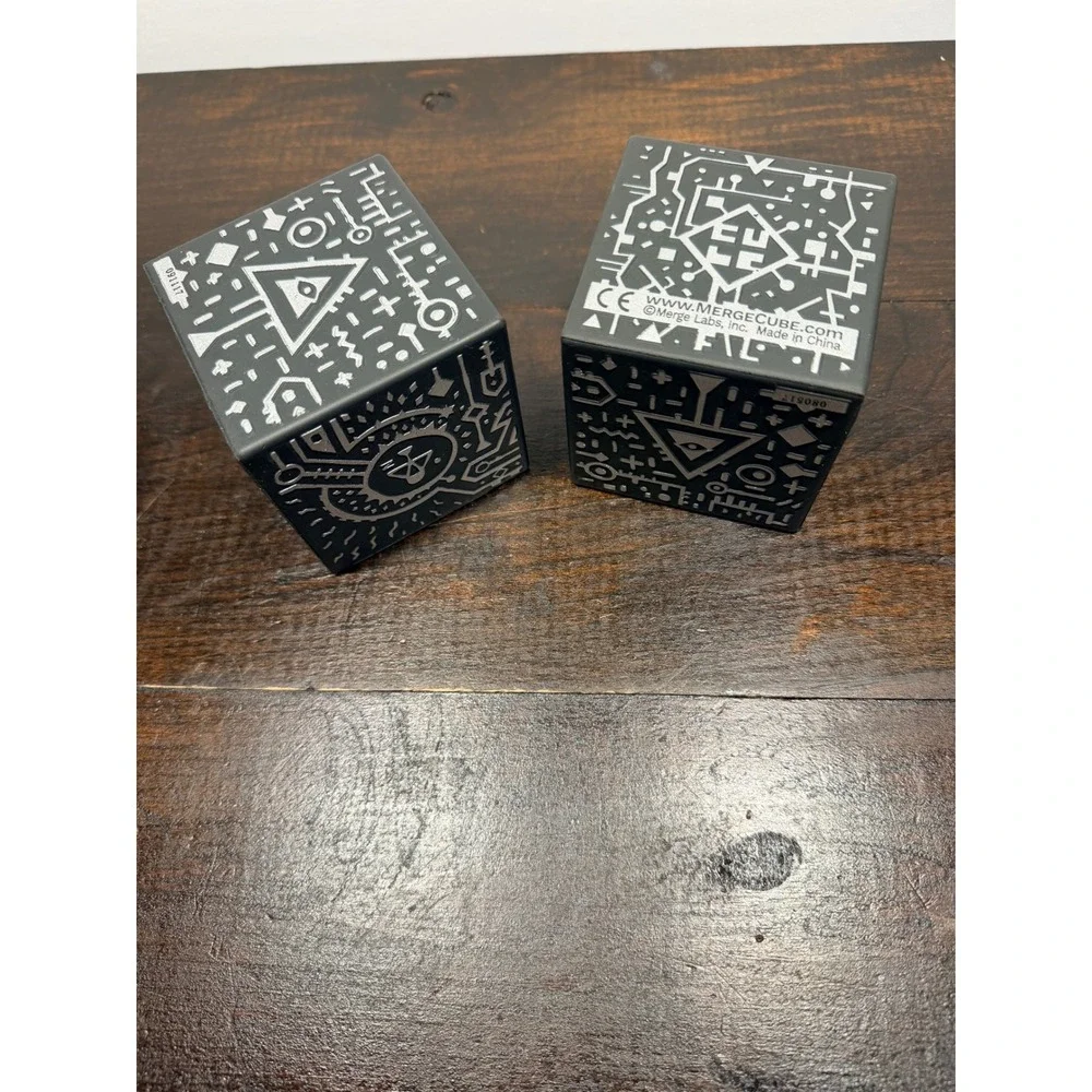Merge Cube STEM 2 Pack Science objects Augmented Reality - Picture 2 of 4